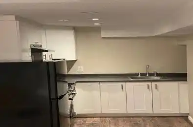 276 Yorkshire Drive Unit# BASEMENT Newmarket Ontario L3Y 6J7