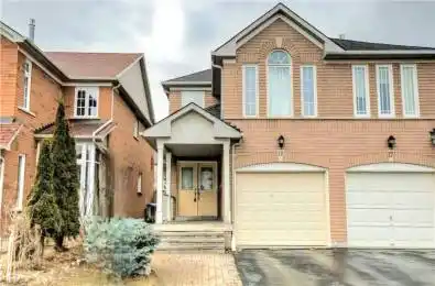 10 Frobisher Street Richmond Hill Ontario L4B 4H7