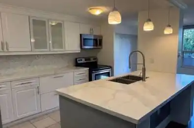 3120 KIRWIN Avenue Unit# 310 Mississauga Ontario L5A 3R2