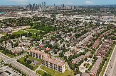 1050 Stainton Drive Unit# 322 Mississauga Ontario L5C 2T7