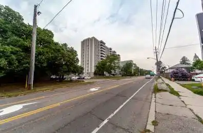 940 Caledonia Road Unit# 908 Toronto W04 Ontario M6B 3Y4