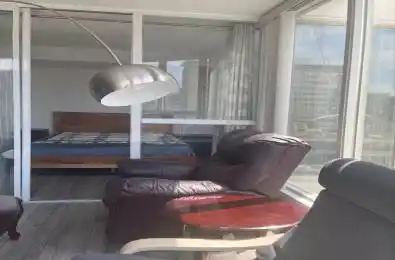 55 Centre Avenue Unit# 1806 Toronto C01 Ontario M5G 2H5