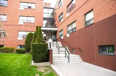 101 Coe Hill Drive Unit# 10B Toronto W01 Ontario M6S 3E3