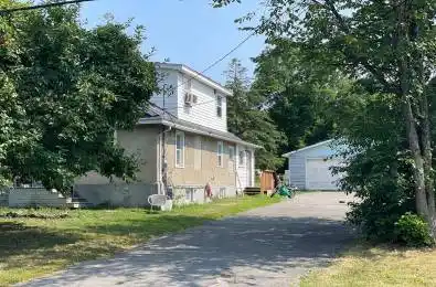 475 RICHARDSON Avenue Woodroffe Ontario K2B 5G9