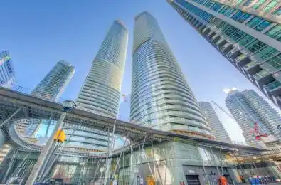 12 York Street Unit# 4403 Toronto C01 Ontario M5J 0A9