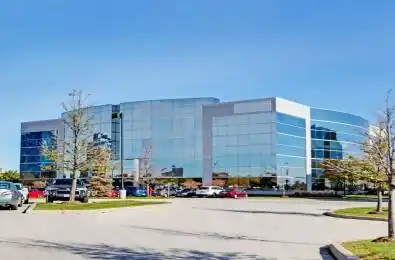 30 Leek Crescent Unit# Unit 402 Richmond Hill Ontario L4B 4N4
