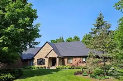 5849 QUEENSCOURT Crescent Manotick - Kars - Rideau Twp and Area Ontari
