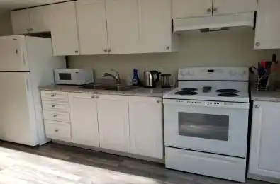 15B Cundles Road Barrie Ontario L4M 5L1