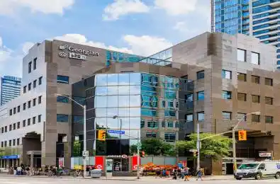 425 Bloor Street Unit# 101 Toronto C09 Ontario M4W 3R4