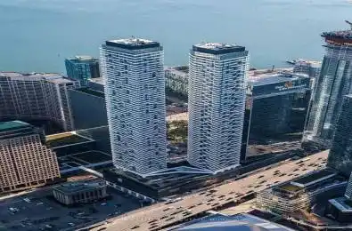 88 Harbour Street Unit# 7104 Toronto C01 Ontario M5J 1B7