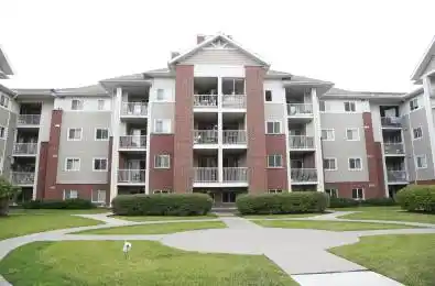 5225 Finch Avenue Unit# 329 Toronto E07 Ontario M1S 5W8