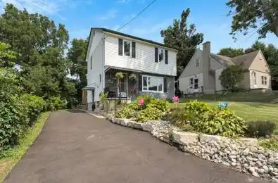 9 Oakwood Avenue Norfolk Ontario N3Y 1H4