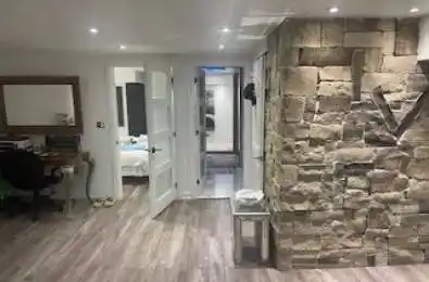 70 Plunkett Road Unit# 7 Toronto W05 Ontario M9L 2J4