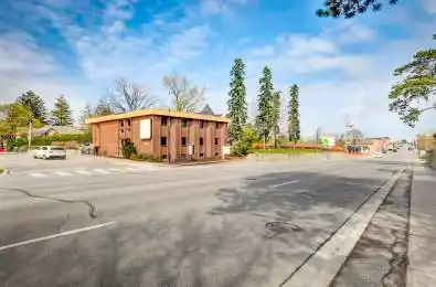 15064 Yonge Street Aurora Ontario L4G 1M2