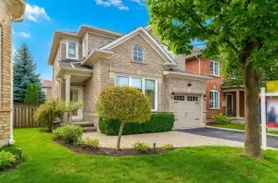 2270 Dunforest Crescent Oakville Ontario L6M 4X3