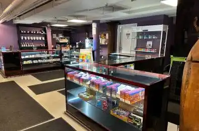1135 Richmond Street London East Ontario N6A 2K5