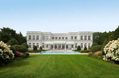 15 High Point Road Toronto C12 Ontario M3B 2A3