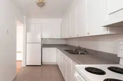 525 Eglinton Avenue Unit# 201 Toronto C10 Ontario M4P 2P6