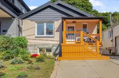 598 Ridelle Avenue Toronto W04 Ontario M6B 1K9