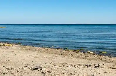 7 1ST Street Haldimand Ontario N0A 1P0