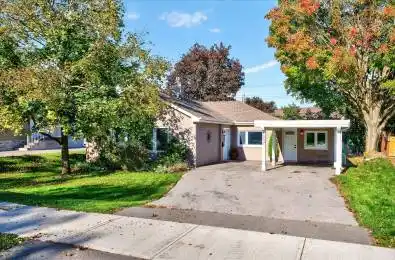 1037 Glebemount Crescent Peterborough Ontario K9H 6M1
