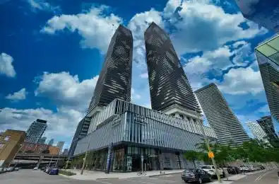 138 Downes Street Unit# 7108 Toronto C08 Ontario M5E 0E4