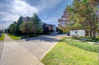 345 Briarmeadow Drive Unit# 402 Kitchener Ontario N2A 4J6