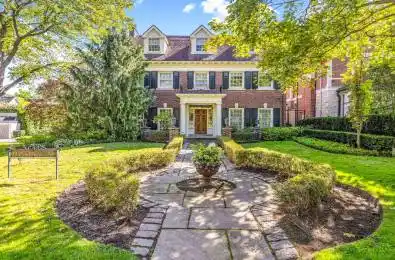 11 Dewbourne Avenue Toronto C03 Ontario M5P 1Z3