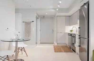 30 Gibbs Road Unit# 04 Toronto W08 Ontario M9B 0E4