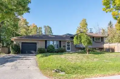 323 Lindan Avenue Selwyn Ontario K9L 1K9