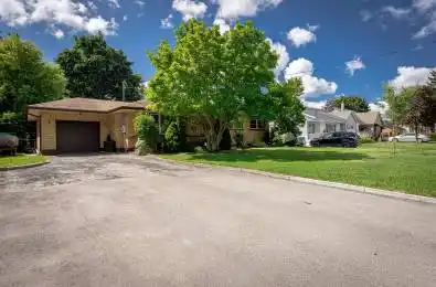 241 Forest Avenue St. Thomas Ontario N5R 2K5