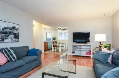 49 Cedarwoods Crescent Unit# 31 Kitchener Ontario N2C 2L1