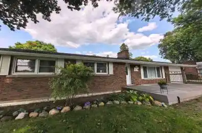 66 May Avenue East Gwillimbury Ontario L0G 1V0