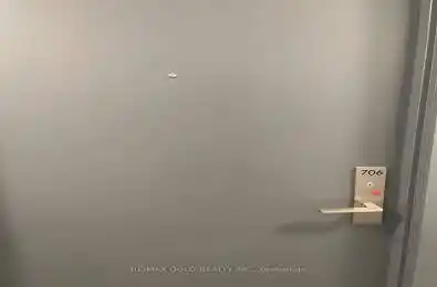 86 Dundas Street Unit# 706 Mississauga Ontario L5A 1W4