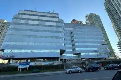55 Town Centre Court Unit# 108a Toronto E09 Ontario M1P 4X4