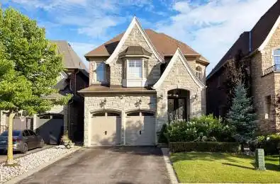 39 Lilly Valley Crescent King Ontario L7B 0B5