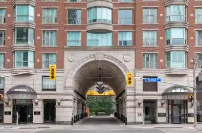 38 Avenue Road Unit# 700 Toronto C02 Ontario M5R 2G2