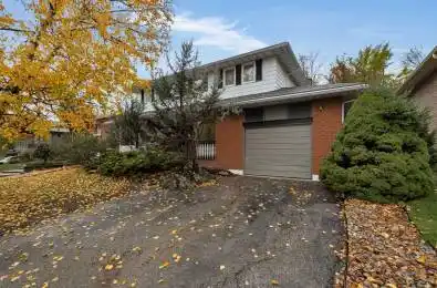4 White Pine Place Barrie Ontario L4M 5L7