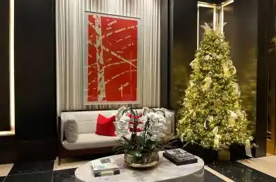 200 Cumberland Street Unit# 2703 Toronto C02 Ontario M5R 0B7