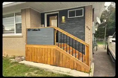 137 Willow Lane Newmarket Ontario L3Y 4J1