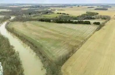 21189 Dundonald Road Southwest Middlesex Ontario N0L 1M0