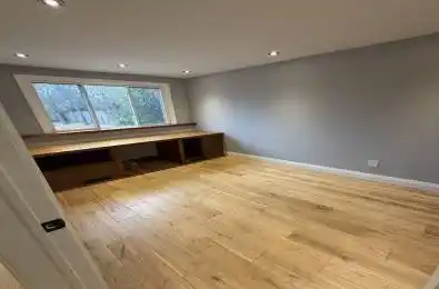 623 Trafford Crescent Oakville Ontario L6L 3T4