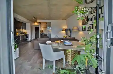 1190 Dundas Street Unit# 423 Toronto E01 Ontario M4M 0C5