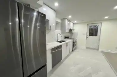 216 Wesmina Avenue Whitchurch-Stouffville Ontario L4A 0R8