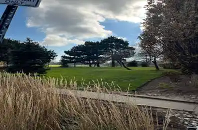 812 Burnhamthorpe Road Unit# 1409 Toronto W08 Ontario M9C 4W1