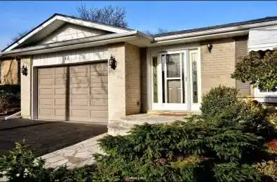 13 Bigwin Drive Aurora Ontario L4G 3C4