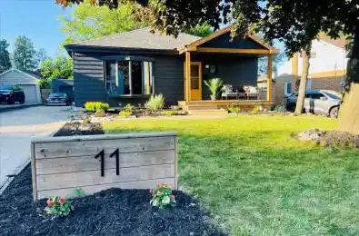 11 Scotia Avenue Hamilton Ontario L8K 4X4