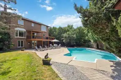 44 Henderson Drive Whitby Ontario L1N 7Y6