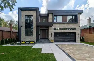 1526 Garnet Avenue Mississauga Ontario L5G 4C8