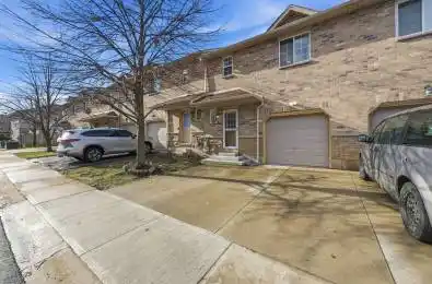 39 Pinewoods Drive Unit# 41 Hamilton Ontario L8J 3Z4